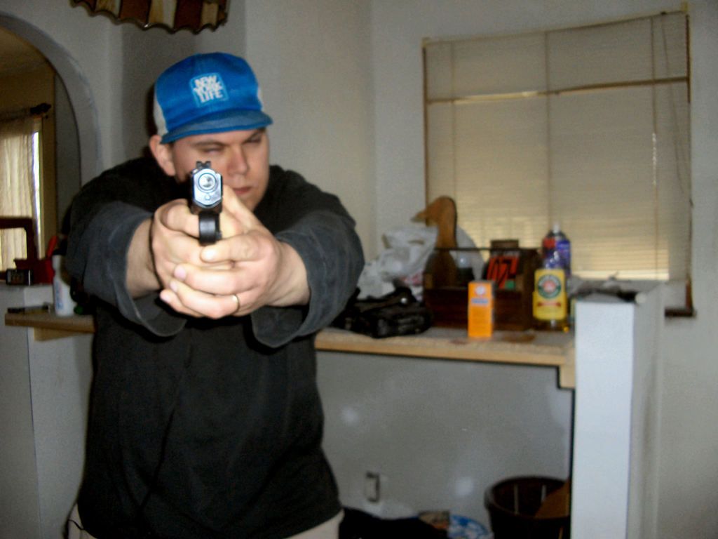 Individual admits guilty for uttering threats against federal buildings